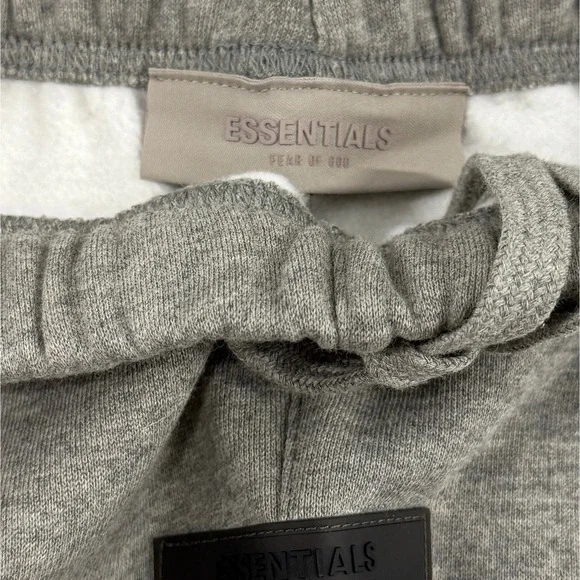 Fear of God Essentials SS22 'Dark Oatmeal' Cuffed Sweatpants Size XS - Picture 6 of 7